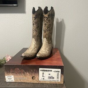 Cowboy cowgirl boots